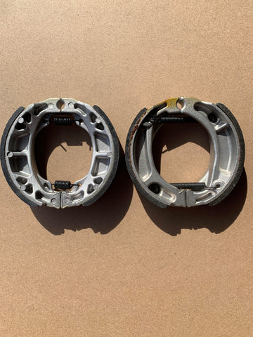 Front and Rear Brake Shoes: Honda C50 C 50 (1992-2002)
