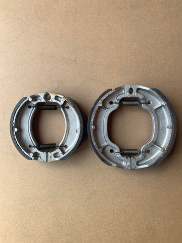 Front and Rear Brake Shoes: Yamaha TW200 TW 200 (1995-1999)