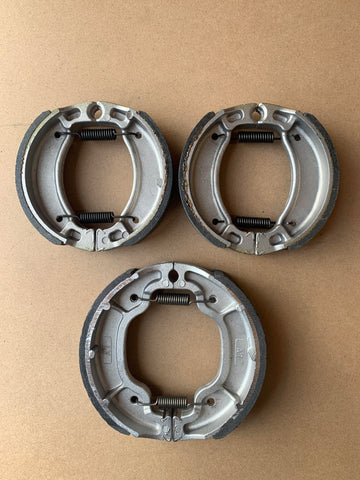 Front and Rear Brake Shoes Set: Yamaha YFA1 Breeze (1989-2003)