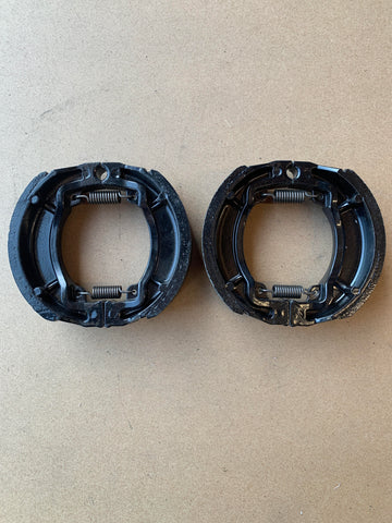 Front and Rear Brake Shoes: Suzuki A50 A 50 (1969-1979)