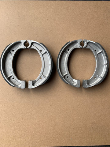 Front and Rear Brake Shoes: Yamaha DT250 DT 250 (1974)